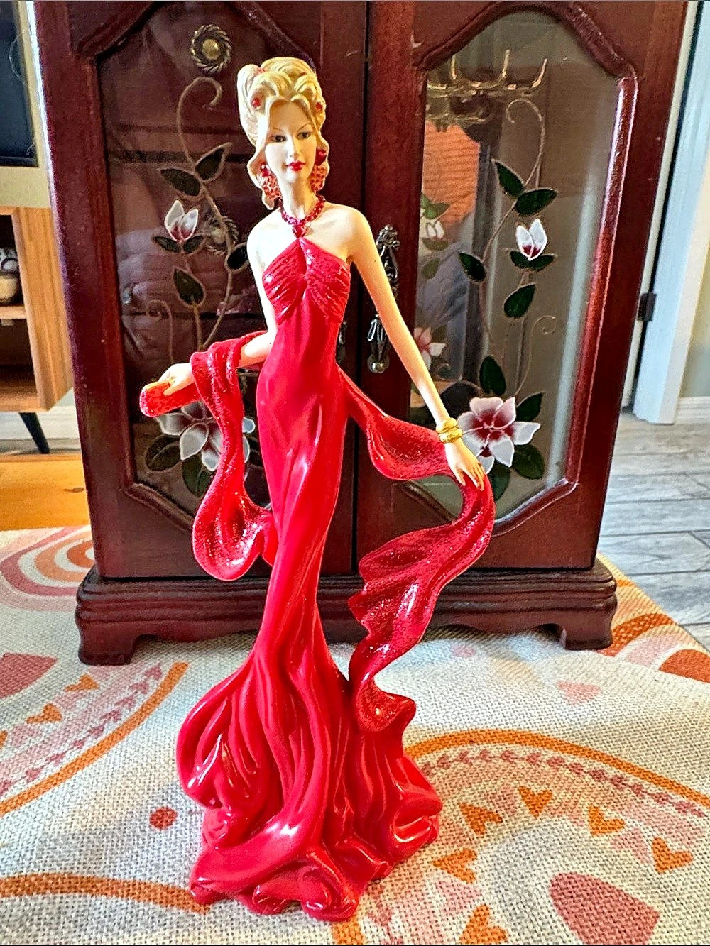 The Hamilton Collection Red Carpet Premiere Figurine Red Limited Edition